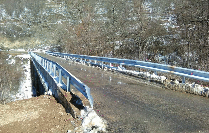 Възстановено е движението по обновения мост над р. Крапец на път III-403 Кормянско - Малък Вършец в област Габрово