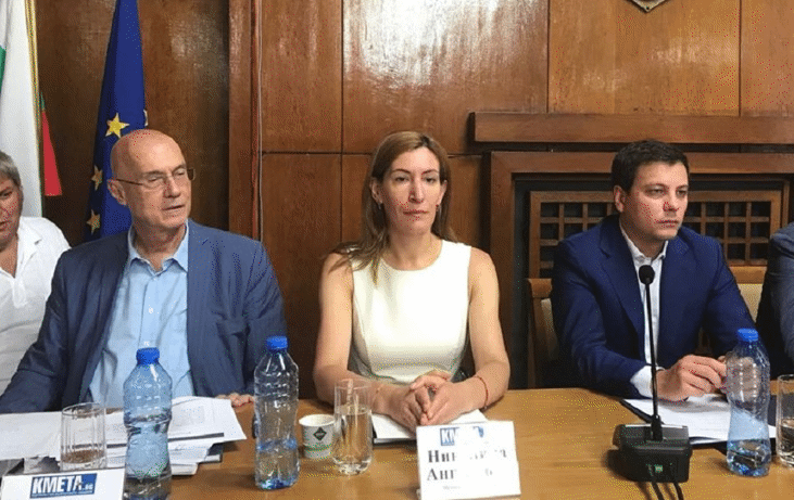 Министър Ангелкова: Приоритет на правителството са инвестициите в инфраструктура за чиста околна среда