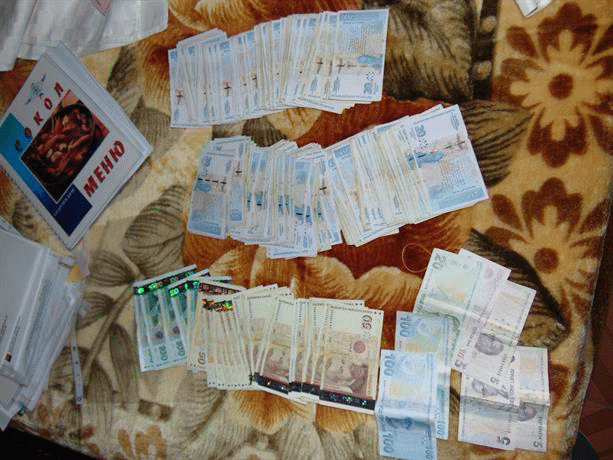 Служители на ГДБОП разкриха организирана престъпна група за разпространение и трафик на наркотици