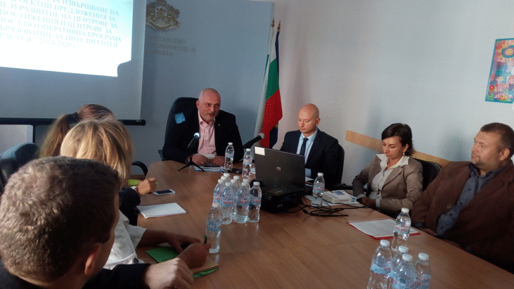 Мон Търси Международни Експерти За Оценка На Проектите За Центрове За Върхови Постижения И За Компетентност