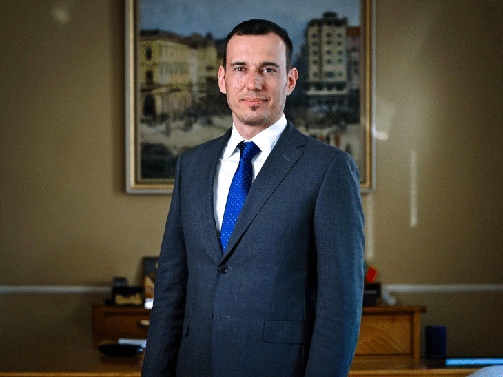 Васил Терзиев по повод изказването на Делян Пеевски: "Алчна кокошка, просо сънува"