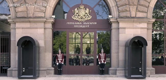 Държавният глава: Рисковите фактори продължават да стоят пред българските ВВС и повишават опасността от авиационни произшествия