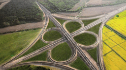 Утре за ремонт на настилката движението между 60-и и 61-ви км на АМ „Тракия“ в платното за София ще е в изпреварващата лента. Шофирайте внимателно!