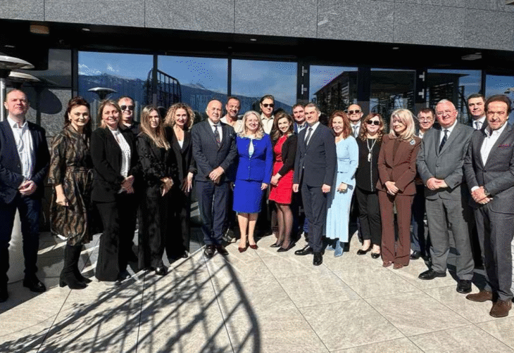 Среща между Министерството на туризма и Националния борд по туризъм постави фокус върху подготовката за летния сезон и устойчивото развитие на сектора