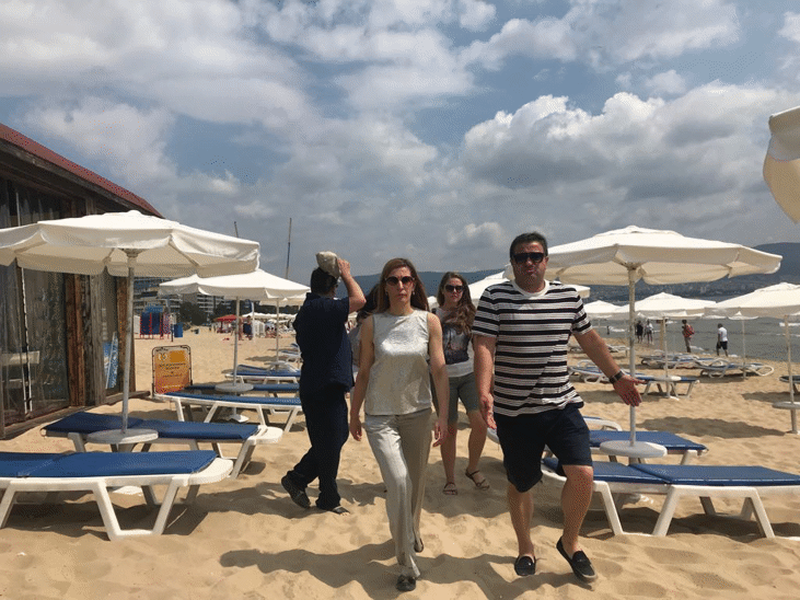 Министър Ангелкова: На плаж „Слънчев бряг – централен“ има осигурен достъп за хора с увреждания