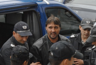 Бившият гард на Митьо Очите псува и нападна репортер на Биволъ в Поморие