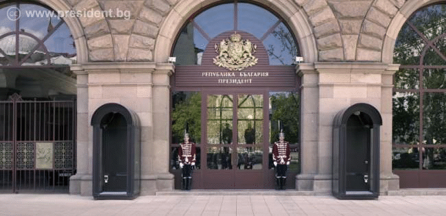 Президентът Румен Радев: Властта действа нерационално по отношение на модернизацията на флота и въоръжените сили