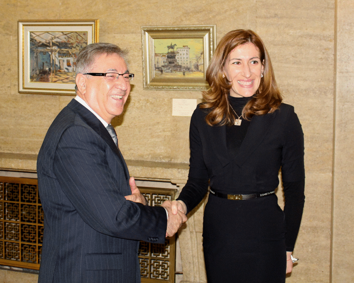 Министър Николина Ангелкова се срещна с европейския комисар Кармену Вела