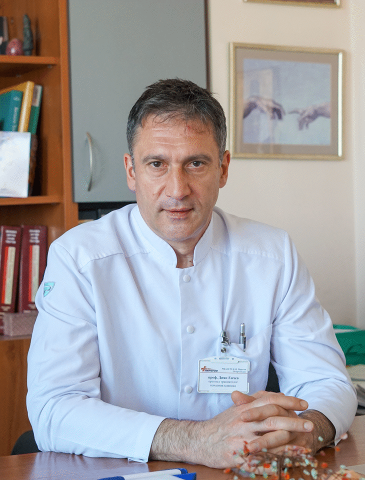 Проф. Енчев: Изписахме 1 от най-тежко пострадалите край с. Микре, други 2 предстои другата седмица