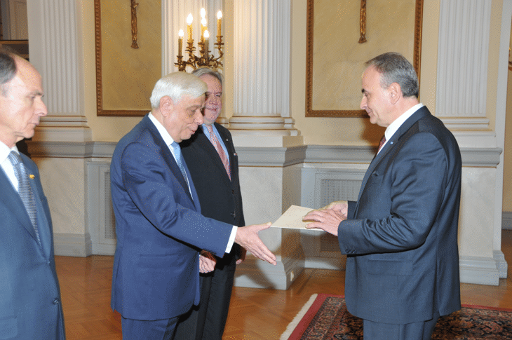 Посланикът ни в Гърция връчи акредитивните си писма