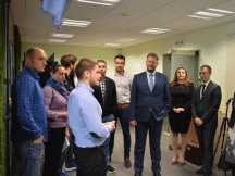Министър Седларски се срещна със стартъпи за технологични иновации в рамките на третото издание на инициативата „На кафе с министъра на икономиката“