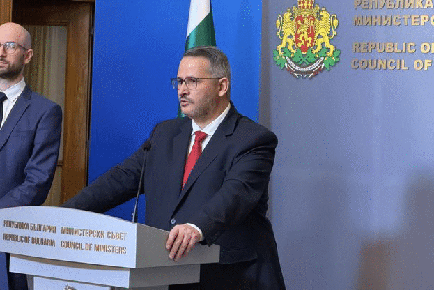 Министър Христанов: До края на седмицата сигнализираме прокуратурата във връзка с продажбата на хижа „Ведра“, собственост на МЗХ