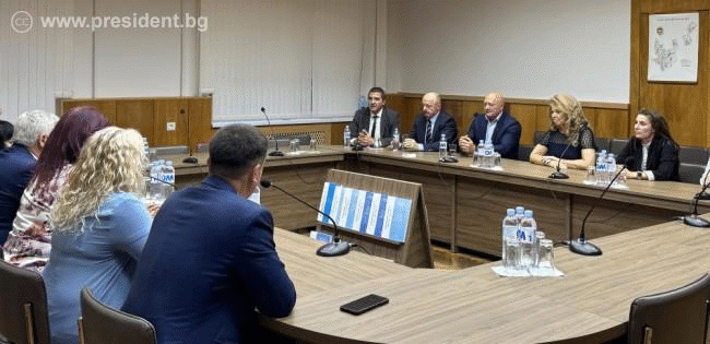 Почетният ректор на Русенския университет благодари на вицепрезидента за съдействието за откриването на филиала в Тараклия