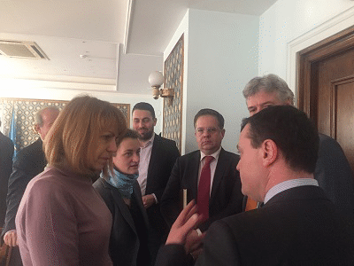 Кметът Фандъкова и посланикът на Конфедерация Швейцария Кнобел обсъдиха доставката на трамваи за София