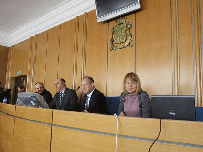 Ученици от столични училища участваха в открит урок по толерантност в Столичната община