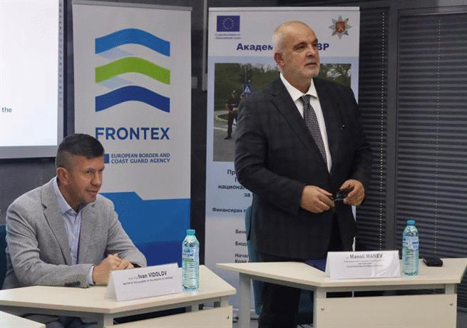​ Обучение на FRONTEX в Академията на МВР бе открито от председателя на Комисията по вътрешна сигурност и обществен ред в НС