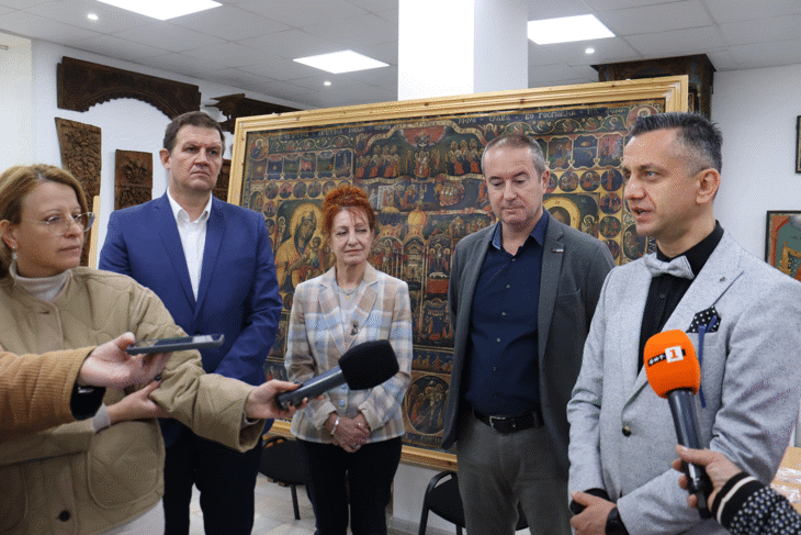 Спасени от контрабанда предмети с културно-историческа и художествена стойност бяха предоставени на музея и галерията в Хасково