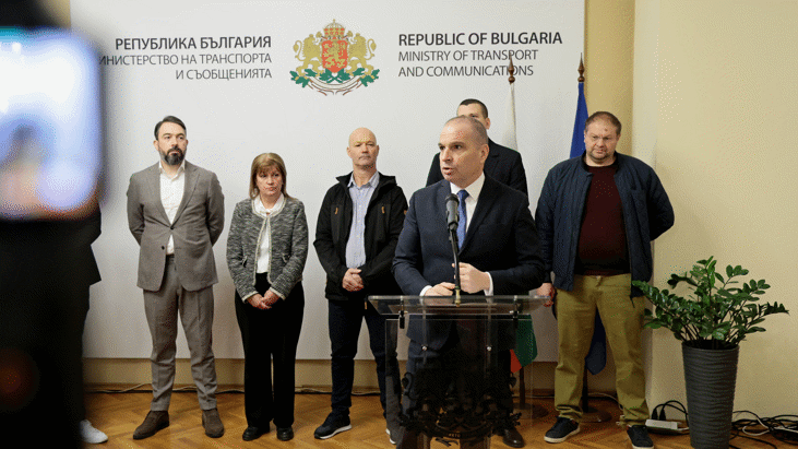 Вицепремиерът Гроздан Караджов: Изграждаме национална мрежа от бързи зарядни станции, електромобилите ще се зареждат за 15 минути