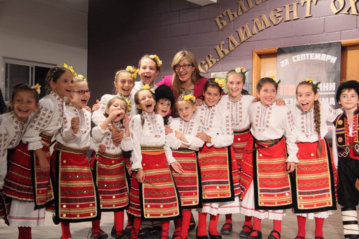 Захариева пред българската общност в Монреал: Вие сте най-добрите ни посланици по света