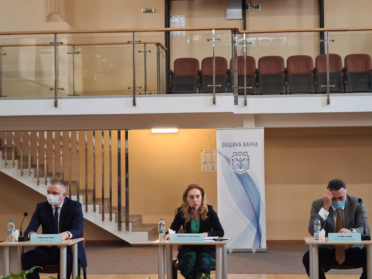 Вицепремиерът Марияна Николова пред бранша във Варна: Очакваме с ваксините да се ускори рестартът на туризма