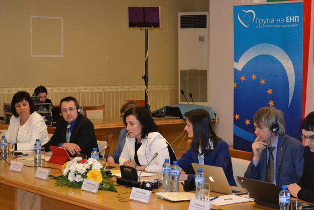 Министър Танева: Българският мед е с най-високо качество и се търси на най-претенциозните пазари в Европа