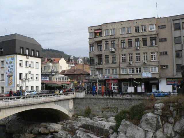 Сигнал за разпилян живак провериха експерти на РИОСВ – Велико Търново