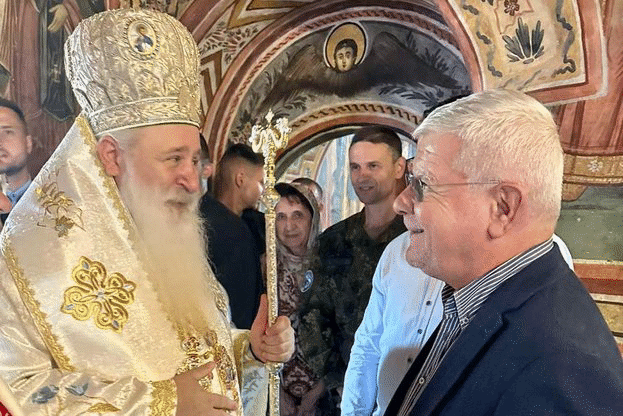 Министър Вътев участва в отбелязването на храмовия празник на Троянския манастир