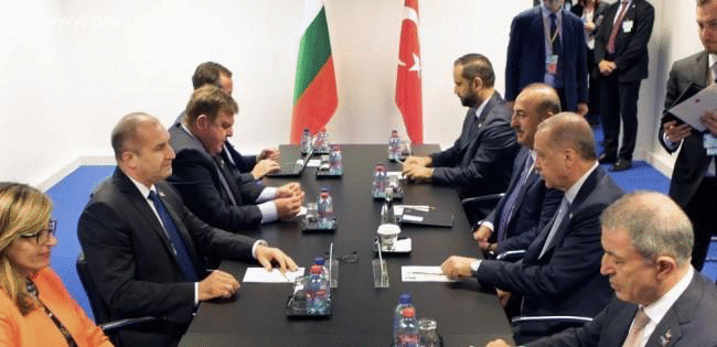 Румен Радев: Турция е важен съсед, партньор и съюзник на България и за нашите двустранни отношения е важно да не оставяме нерешени въпроси