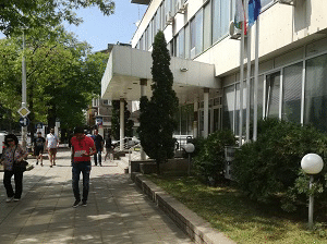 Средният осигурителен доход за страната за април 2019 г. е 991,12 лева