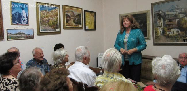 Актуалните проблеми пред България и Европейския съюз обсъди вицепрезидентът с Клуба на великотърновци в София