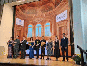 MUSICORUM VIA: Лауреати на академични конкурси на сцената в БАН