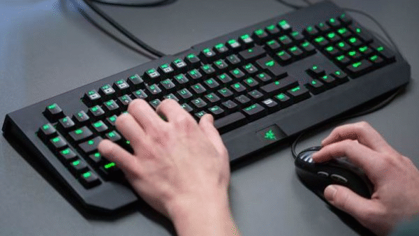 КЗП: Българите правят грешки при пазаруване онлайн