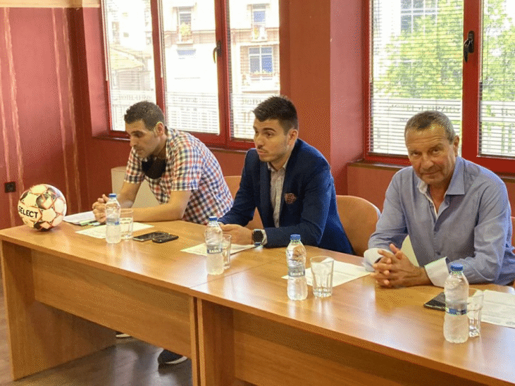 Изтеглен бе жребият за първенството в Югоизточна Трета лига, клубовете получиха топки от БФС
