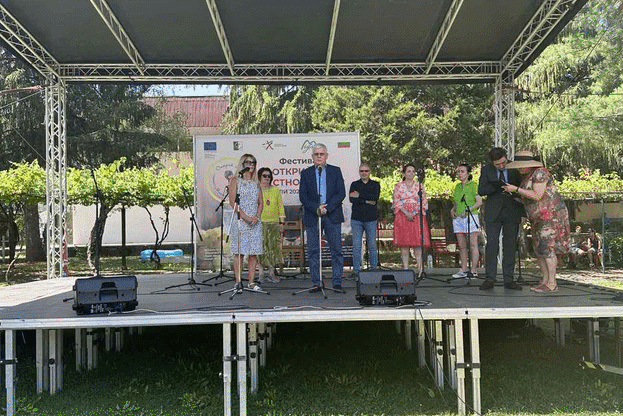 Министър Кирил Вътев: Традиционните български храни и вина имат потенциал за високи пазарни успехи