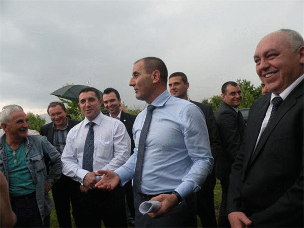 Министър Цветанов посети кюстендилските села Таваличево и Драговищица