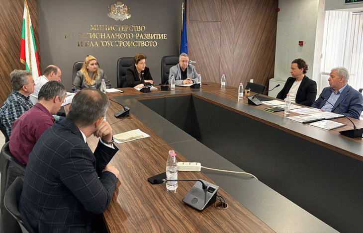 Зам.-министър Дора Янкова: Подмяната или ремонтът на асансьорите ще бъдат включени във втората национална програма за енергийна ефективност