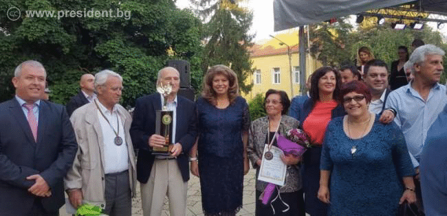 Вицепрезидентът: Днес често големите думи изместват големите каузи