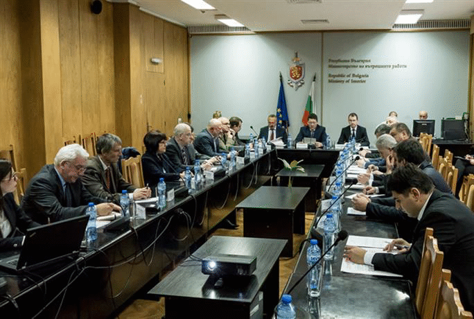Заседание на Националния оперативен щаб за овладяване на рисковете и заплахите при засилен миграционен натиск по границите