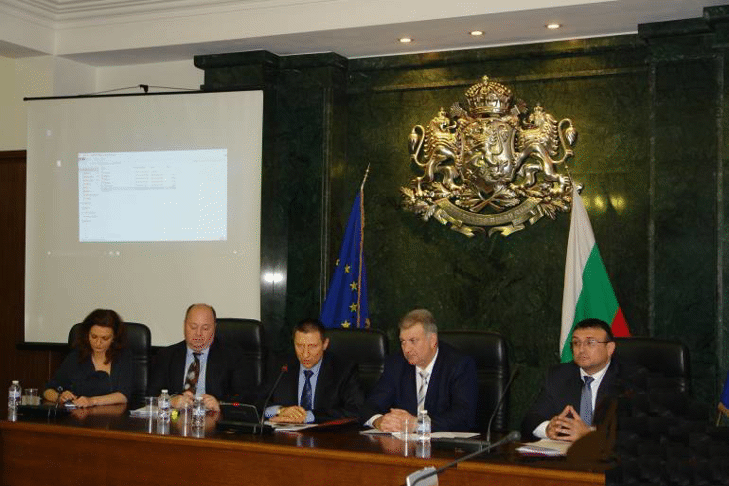 Четири лица са обвинени в опит за убийство на български гражданин