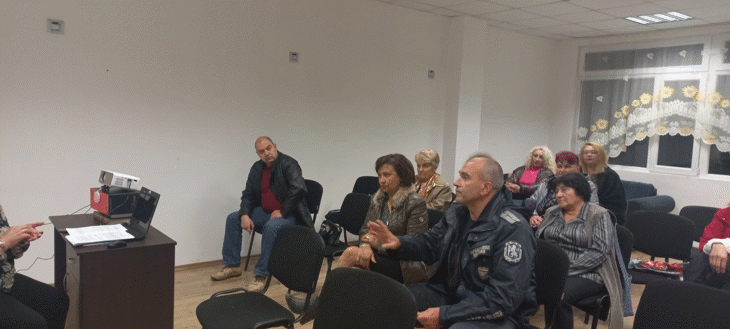 Прокурори от Районна прокуратура-Стара Загора участваха в среща с граждани и неправителствени организации на тема „Мълчанието няма да те спаси“ в дните на активност срещу домашното насилие