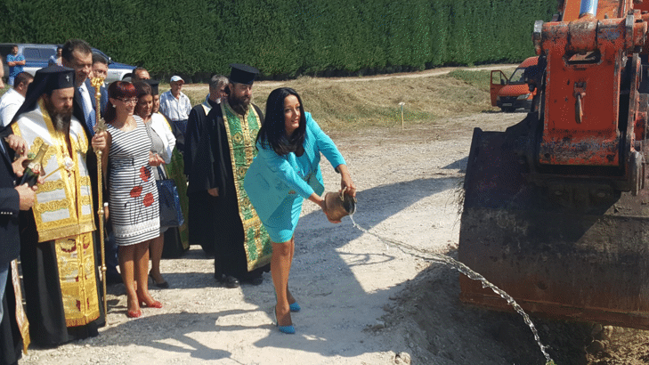 Изграждат се още 24 км от АМ „Струма“ от Кресна до Сандански