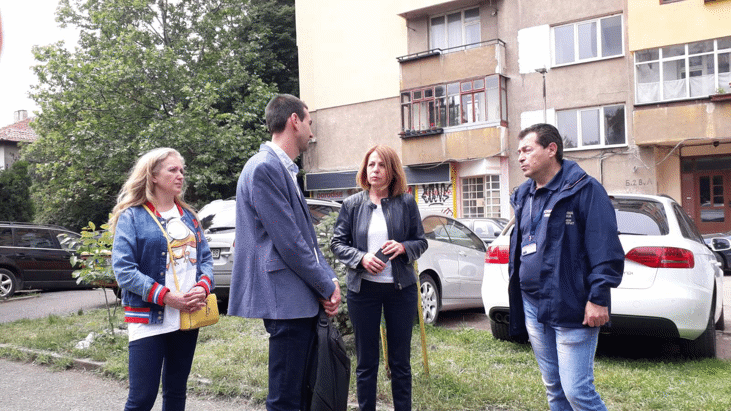 Йорданка Фандъкова направи проверка на косенето в кварталите