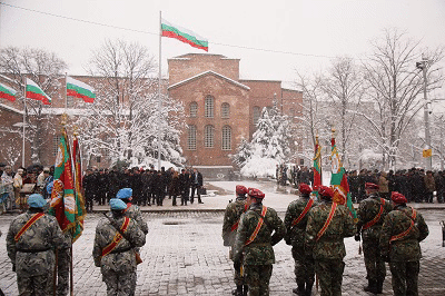 Патриарх Неофит освети бойните знамена и знамената-светини на Българската армия