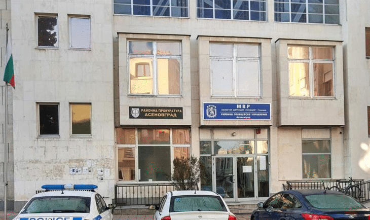 За броени часове асеновградски полицаи издираха и задържаха мъж, проявил агресия на пътя