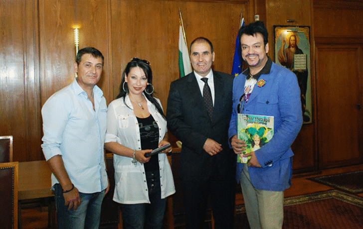 Министър Цветан Цветанов се срещна с Филип Киркоров