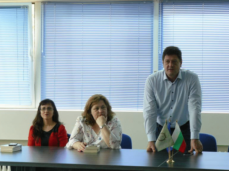 Студенти по право станаха „прокурори“ в Деня на отворените врати в Пловдивската прокуратура, посветен на 20-годишнината от създаването на Апелативна прокуратура-Пловдив