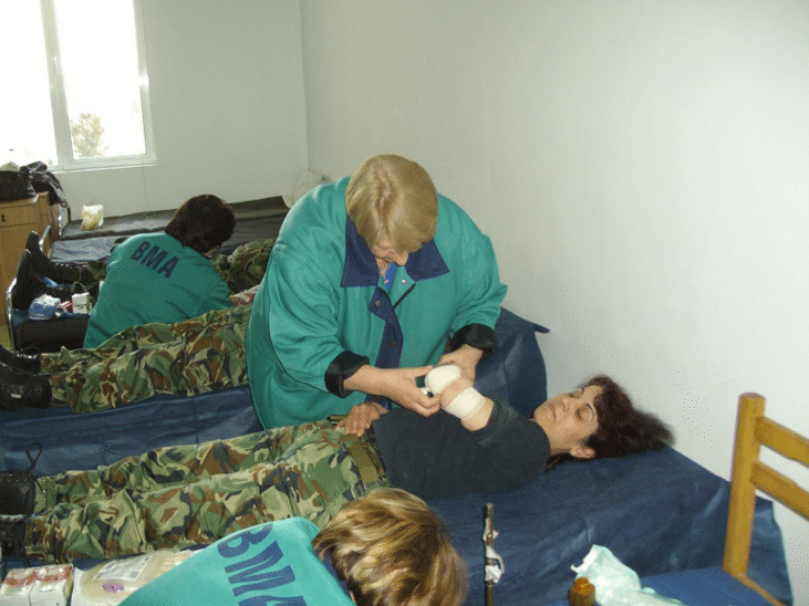 Военнослужещи от Сухопътни войски се включват в доброволна кръводарителска акция