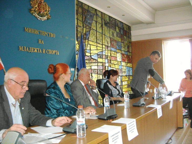 Зам.-Министърът На Културата Румен Димитров Изтегли Името На Един От Печелившите В Томболата На Националното Движение „Опознай България – 100 Национални Туристически Обекта”