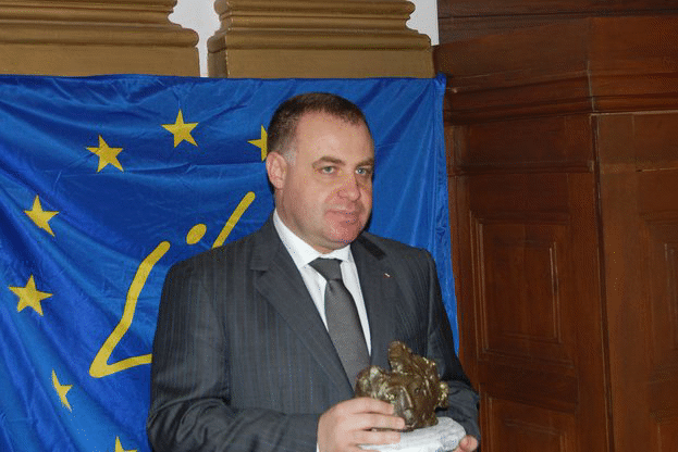 Министър Найденов бе награден с пластика „Дриада”