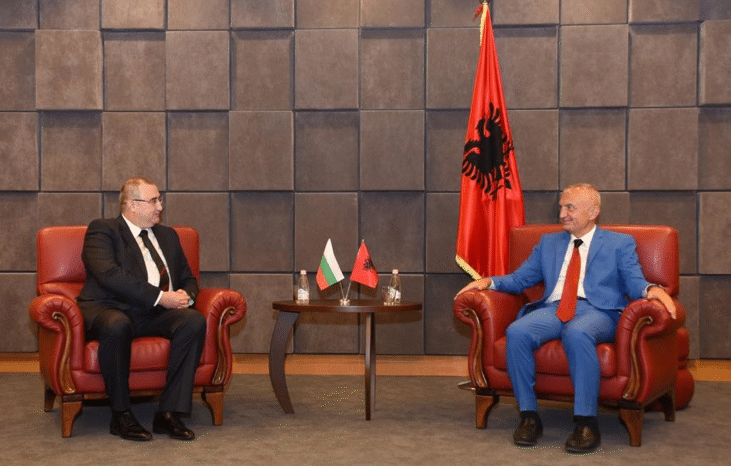 Посланикът ни в Албания връчи акредитивните си писма